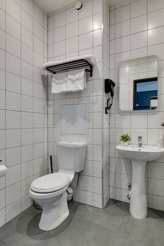 Гостиница Seven Hills Москва Улучшенный номер с кроватью размера «queen-size»-11