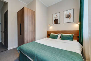 Гостиница Seven Hills Москва Улучшенный номер с кроватью размера «queen-size»-9