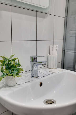 Гостиница Seven Hills Москва Улучшенный номер с кроватью размера «queen-size»-14